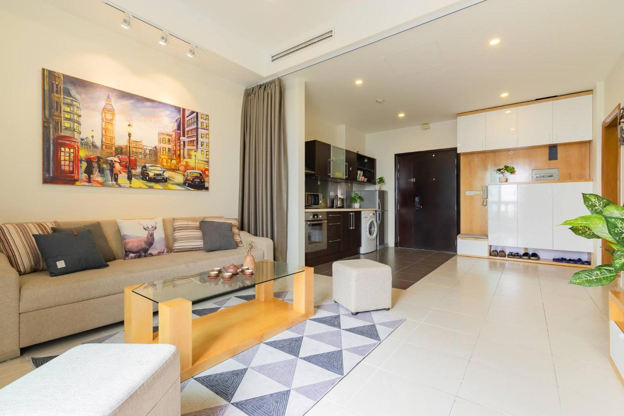 Diptyque Housing-Green Jacuzzi-Laundry-Hanoi City Tour *